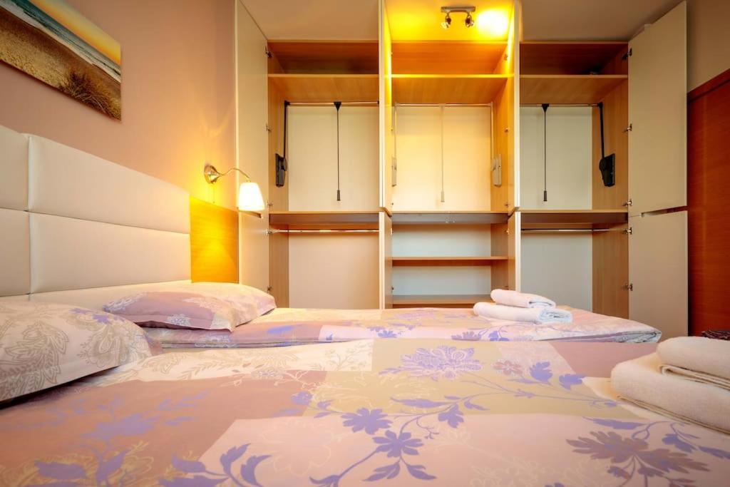 Green Apartment - Top Location, Near City Center! Sofya Dış mekan fotoğraf