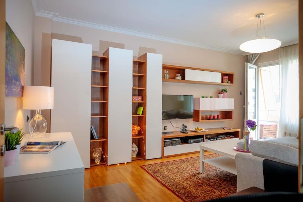 Green Apartment - Top Location, Near City Center! Sofya Dış mekan fotoğraf